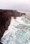 les impressionnantes falaises d'Inishmaan